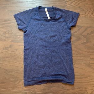 Lululemon. Swiftly tech short sleeve top. Navy. Size 8. Worn lightly.